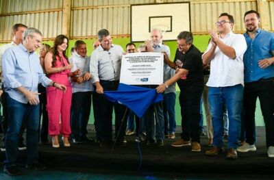 Imagem da notícia Governador Eduardo Riedel entrega pacote de obras de R$ 32,8 milhões em São Gabriel do Oeste